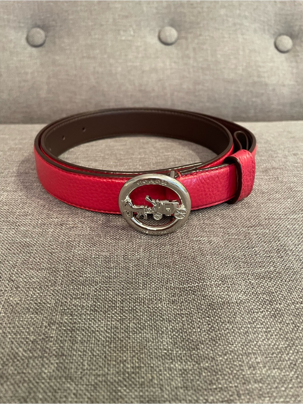 Coach Horse and Carriage Medallion Leather Belt. Size Small.